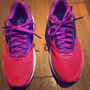 Brooks Launch 4 Running Shoes